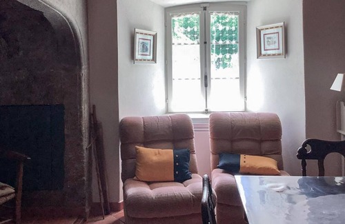 Chastel-Nouvel Casa | 5/6 person vacation rental in Le Coulagnet