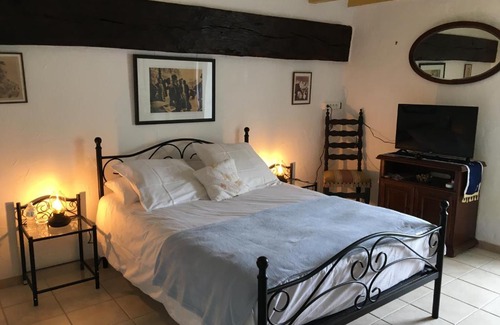 Bouges-le-Chateau Cama Y Desayuno | A L ÉPOQUE