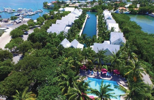 Coral Lagoon Villa | La vida en el paraíso con el deslizamiento del barco en el resort número 1 en Marathon - Coral Lagoon