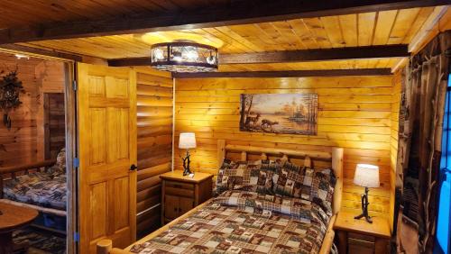 Colton Casa | River Log Cabins