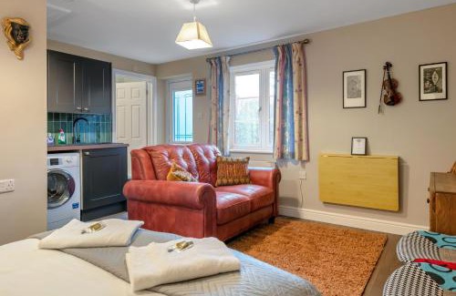 Foxton Casa | The Artist studio