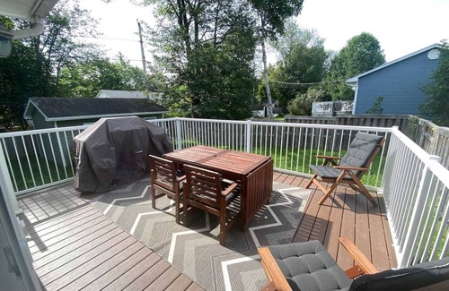 Fredericton Casa | Welcome to your home away from home located in a quiet family-friendly neighborhood
