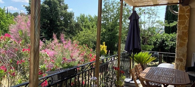 Été en Provence – maison 3 chambres pour famille entre vignes et cigales.
