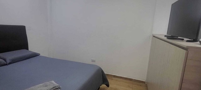 10. CONFORTABLE APARTAMENTO