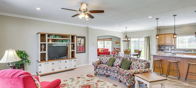 10 Mi to Aztec Ruins: Family Home w/ Large Yard!