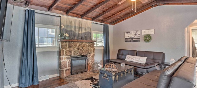 11 Mi to Dtwn Branson: Cottage in Rockaway Beach!