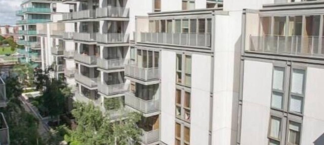 2 bedroom apartment in IFSC district