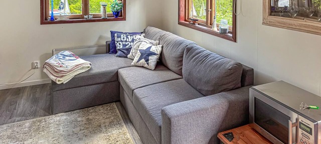 2 bedroom lovely home in Stigtomta