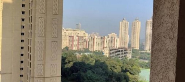 2 BHK Flats for sale in Hiranandani Estate