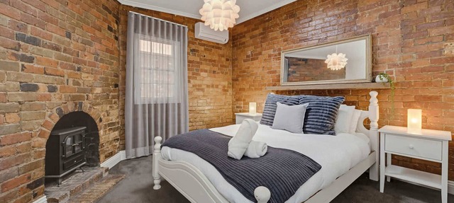 2BR Miners' Cottage, Bendigo