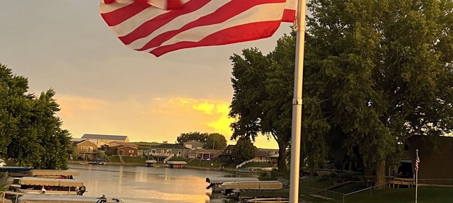 3-bedroom 2 bath lakehouse at Johnson's Lake