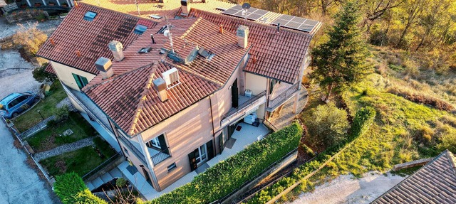 3 bedroom awesome apartment in Peglio