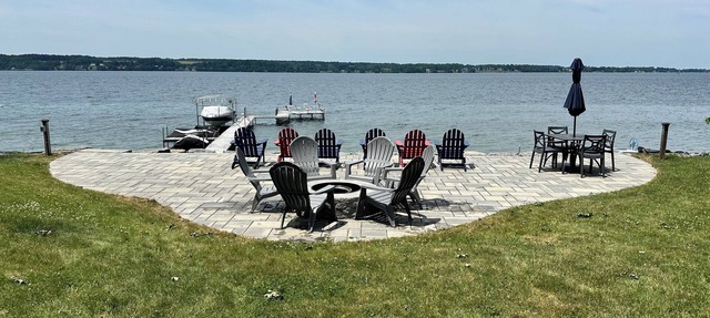 3 Bedroom Cottage on Owasco Lake. Eastside and Pet Friendly!