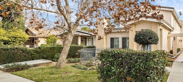 3-Bedroom Townhome In Fantastic Pasadena With Free WiFi, AC, 2-Car Garage