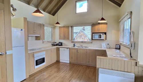 360 Degrees, alpine-getaways