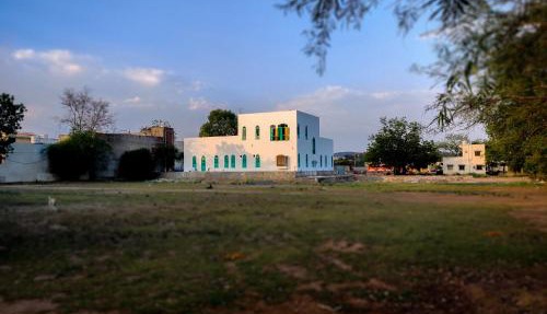 Aangan Boutique Homestay With Art Center in Courtyard House