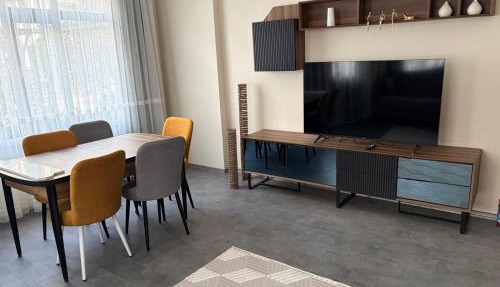 AdaSuites Spacious Family Apartment with Balcony 120 m2
