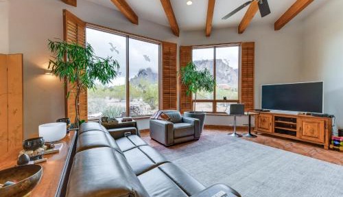 Apache Junction Desert Gem with Patio and Views!