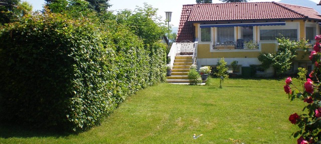Apartamento con terraza soleada.