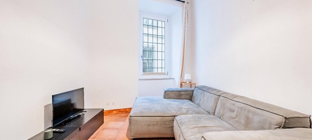 Apartment house "Iulia"- Pinerolo (historic center)