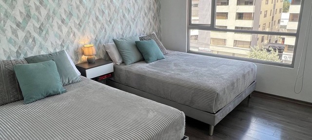 Apartamento cerca de embajada americana y solca en Quito