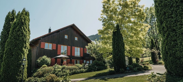 Apartment with 180sqm - in a former quiet farmhouse