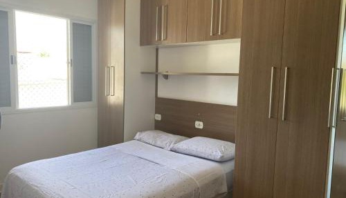Apto/garagem coberta/900m-Centro