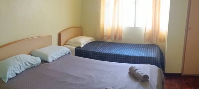 Bderiah Cameron Guest House +Wi-Fi-Netflix-Garden view