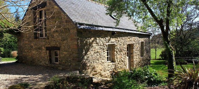 Hermosa casa de carácter en una zona rural tranquila cerca de Guemene sur Scorff