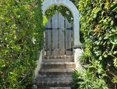 Bermuda Vacation Retreat