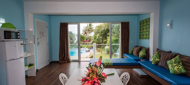 Blue West Villas