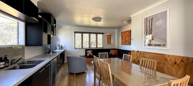 Cape Cod Chalet, alpine-getaways