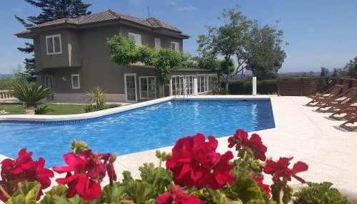 Catalunya Casas Close to Salou and just steps from the village!
