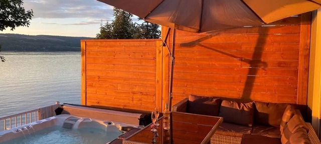 Chalet intime pour villégiature avec accès au Lac et à 2 minutes du Mont de ski!