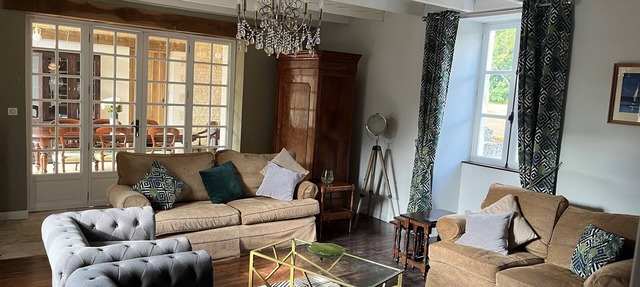 Charentaise House with Private Pool & Gardens. Sleeps 4, 6 or 8 people.