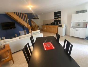 Charmante Maison dans village calme