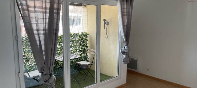 Charming 2-room apartment at CREIL train station