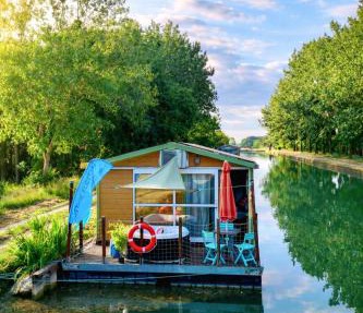 Cottage flottant nature, Jacuzzi Privé en supplément près de Dijon
