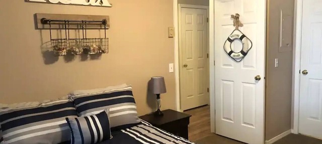 Cozy Condo w/ pool & gym in prime McCall location