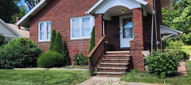 Cozy, cute home close to College of Wooster and Amish Country, Ohio