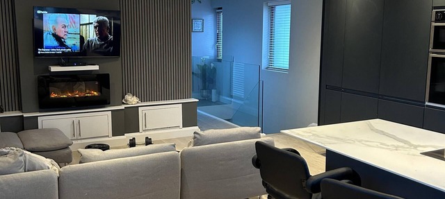 Croke Park, 3-Beds ,1 pullout bed , SLEEPS 8