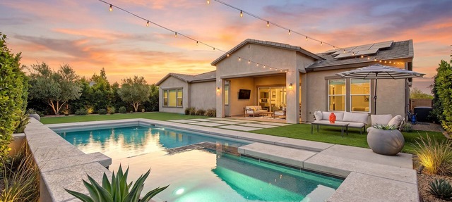 Desert Dream - Wellness Retreat w/Resort Pool, Jacuzzi, Piano, Peloton, Rower