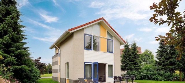 Detached 4-person villa