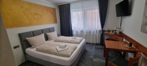 Doppelbett - Gästezimmer - No 40 - 11min von Gießen 8,4km in Fernwald-Steinbach