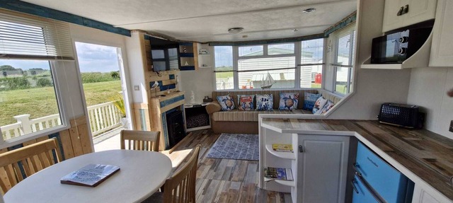 Driftwood Cabin - Dog Friendly, Anderby Creek