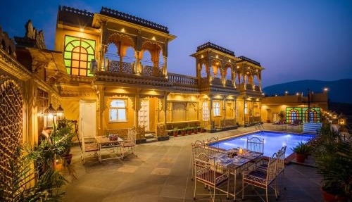 ELIVAAS Amber Royale 3 BHK with Pvt Pool & Terrace