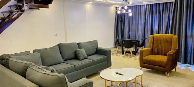 Emmatty Luxury 3bedroom Apartment in V. I