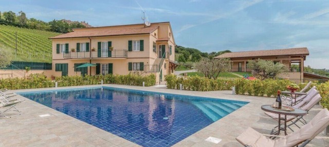 Farmhouse "Le Vigne di clementina Fabi" - Il vitigno apartment at ground floor