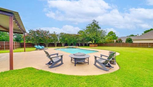 Fire Pit + Sauna: Spacious Lake Texoma Retreat!