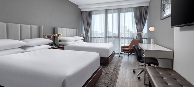 Four Points by Sheraton Flushing